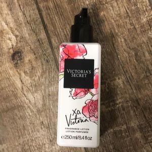 **BRAND NEW** XO, Victoria body lotion